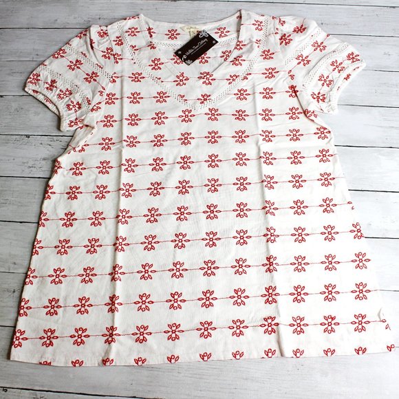 Matilda Jane Women's Size S Carolina White Red Eyelet Top V Neck - Picture 1 of 8